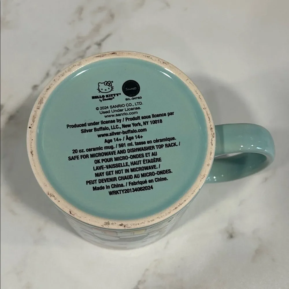 Hello Kitty Sanrio Hello Rainbows Coffee Mug 20 Ounce Ceramic Mug Bows NEW